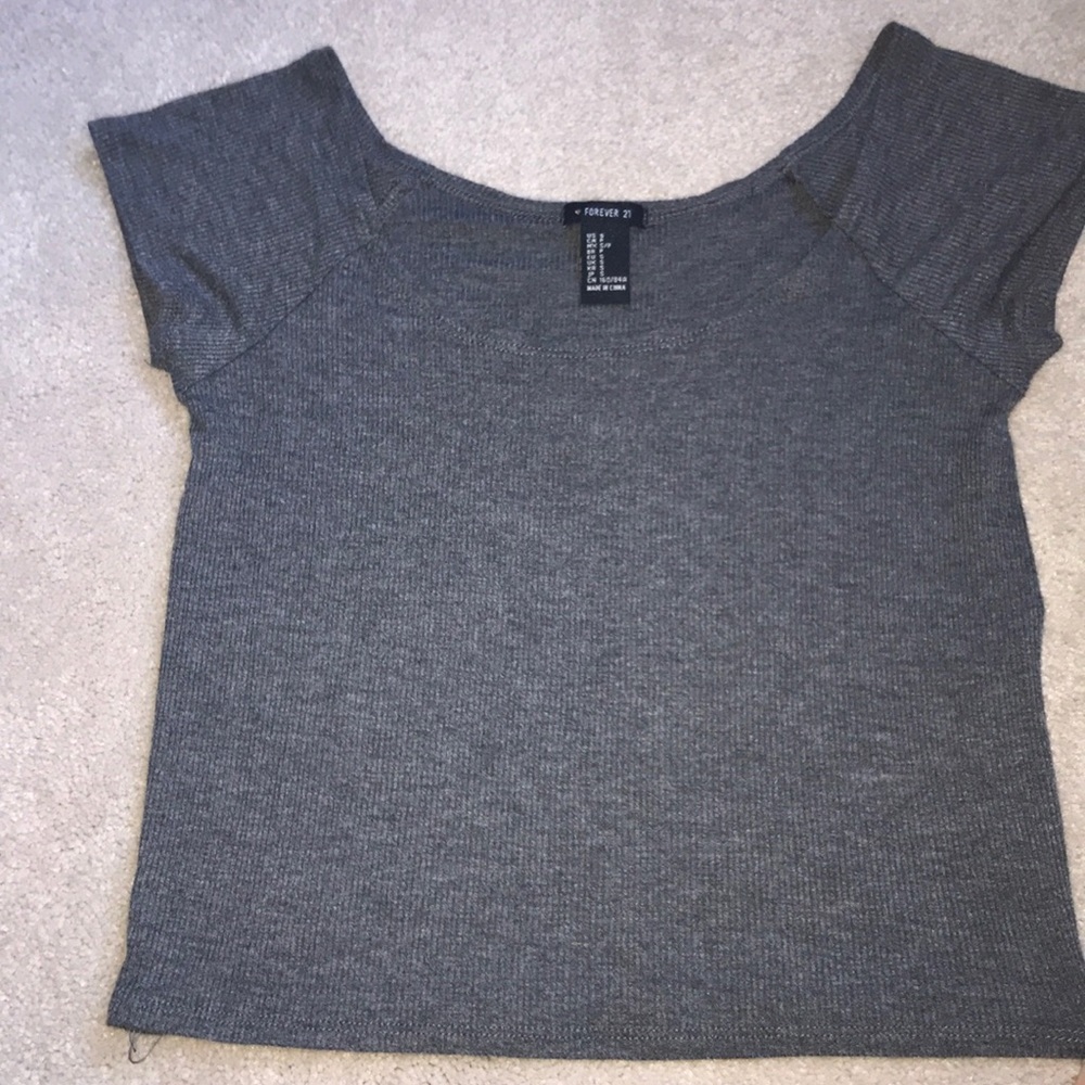 Forever 21 gray short sleeve cropped shirt